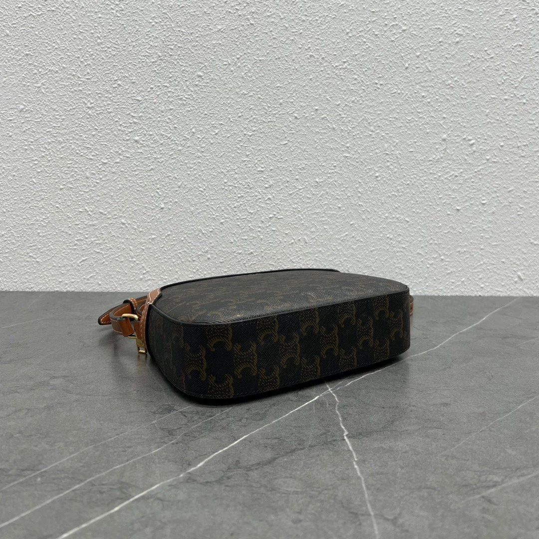 AIR- 191522BZJ.04LU Calfskin TRIOMPHE item : BT-B225E0631W